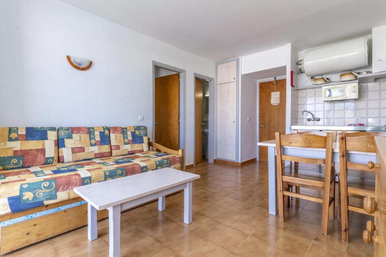 Apartamentos Vista Blanes Cala'N Blanes  Bagian luar foto