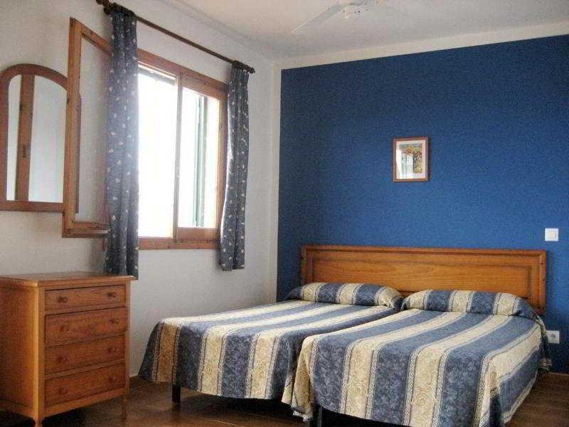 Apartamentos Vista Blanes Cala'N Blanes  Bagian luar foto